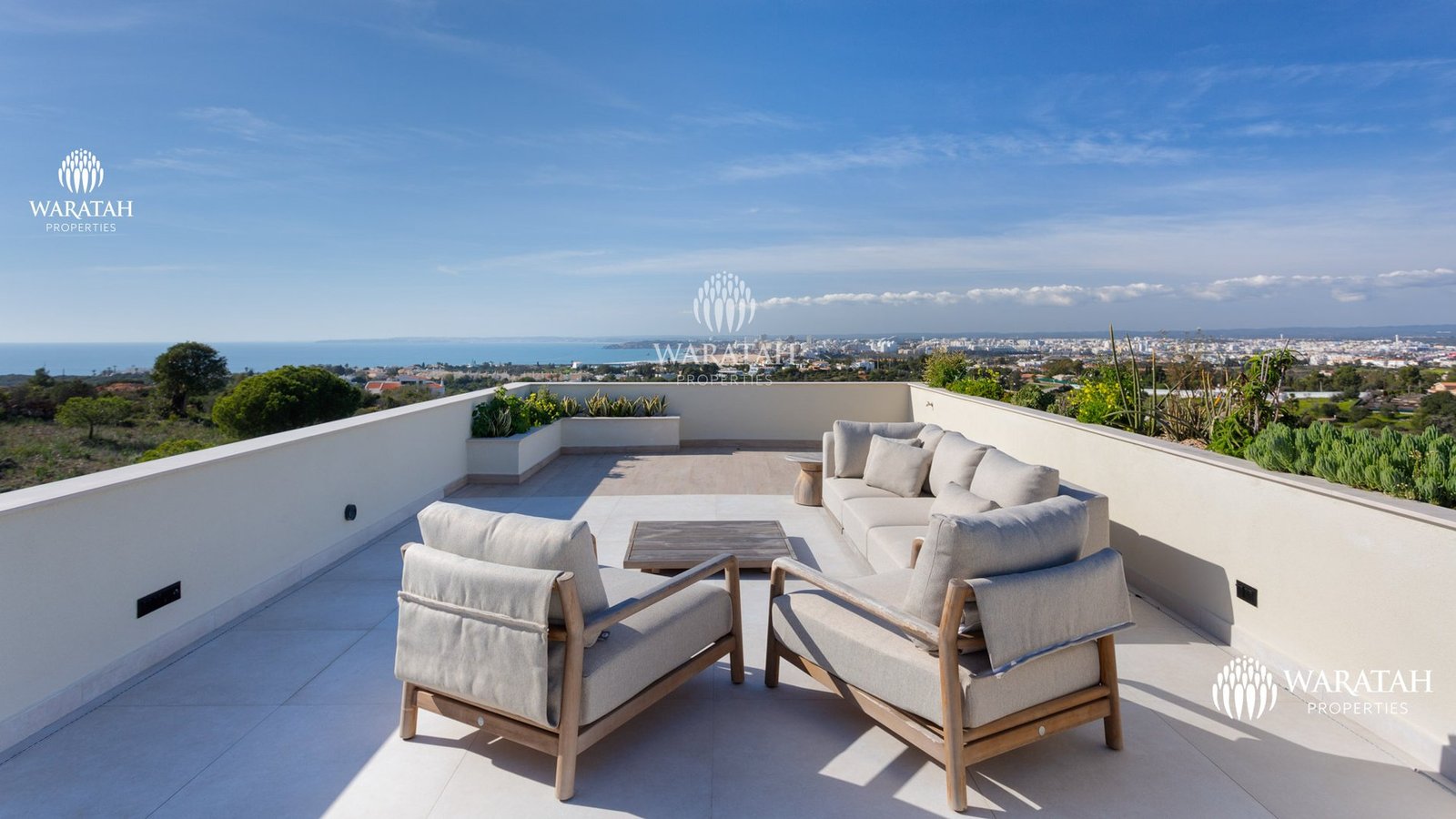Villa in Ferragudo, Faro District, Portugal