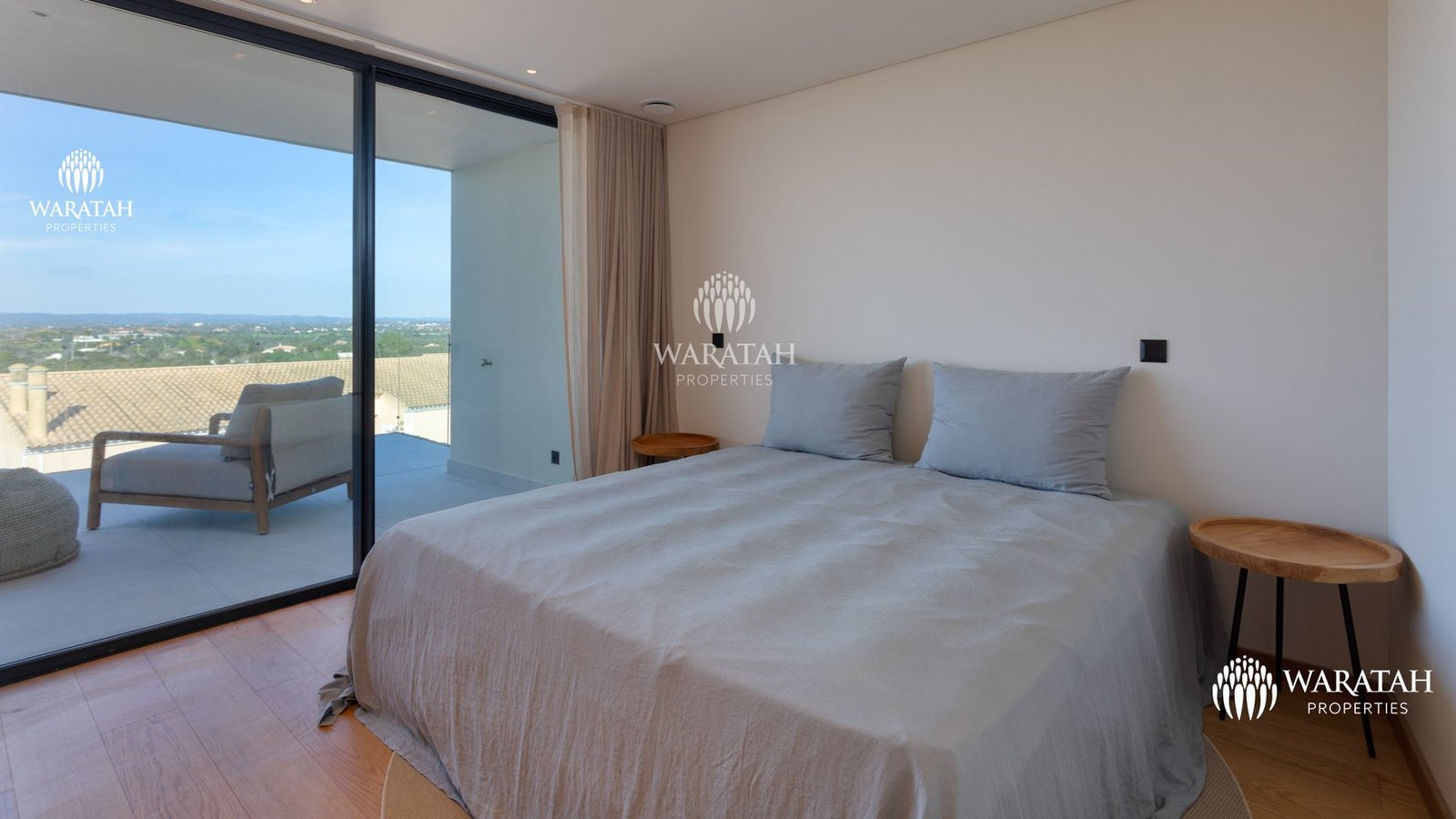 Villa in Ferragudo, Faro District, Portugal