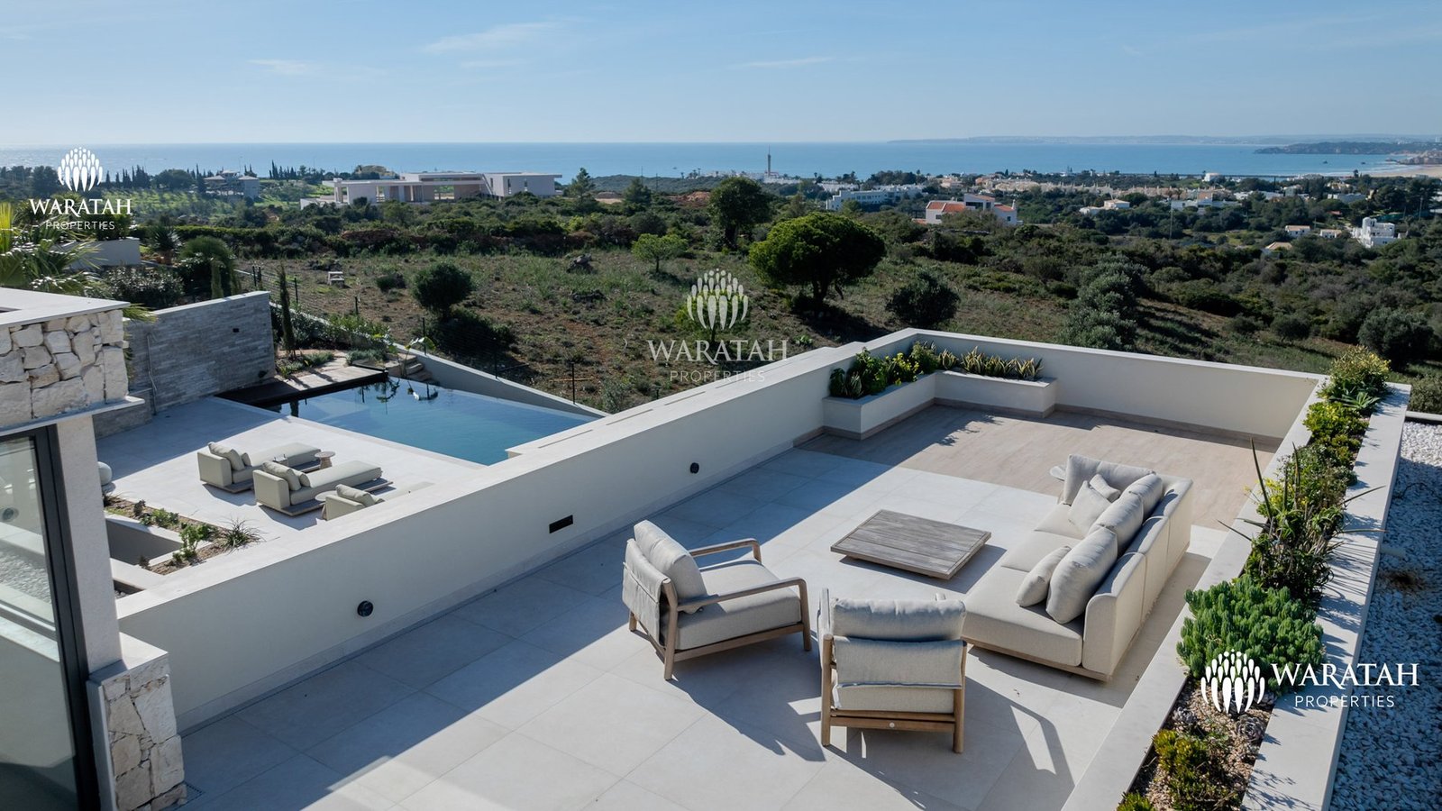 Villa in Ferragudo, Faro District, Portugal