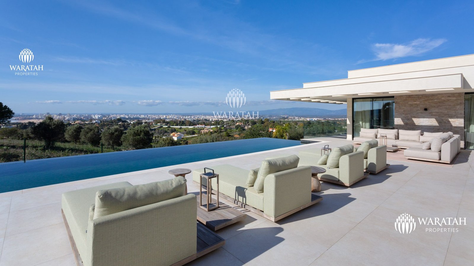 Villa in Ferragudo, Faro District, Portugal