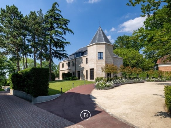 Villa in Forest, Brussels, Belgium