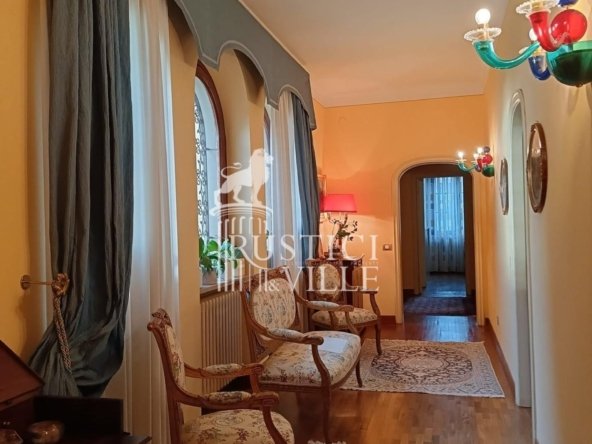 Villa in Lucca, Tuscany, Italy