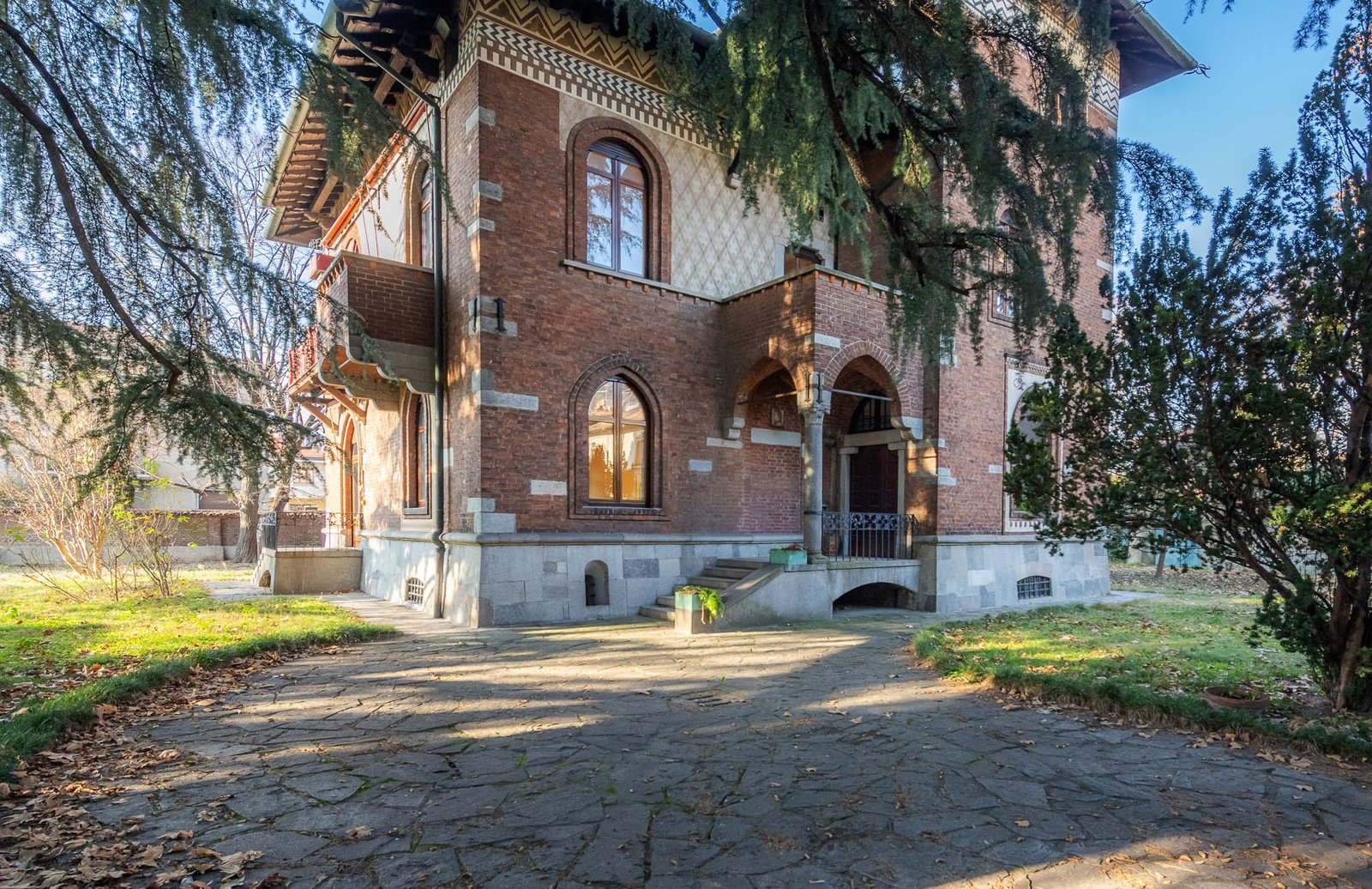 Villa in Milan, Lombardy, Italy