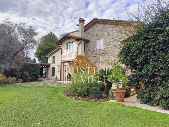 Villa in Pietrasanta, Tuscany, Italy