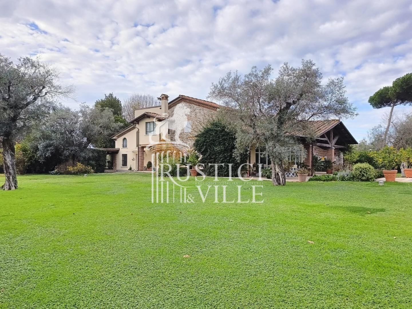 Villa in Pietrasanta, Tuscany, Italy