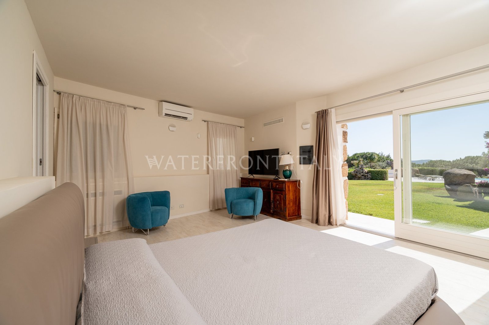 Villa in Porto Rafael, Palau, Italy