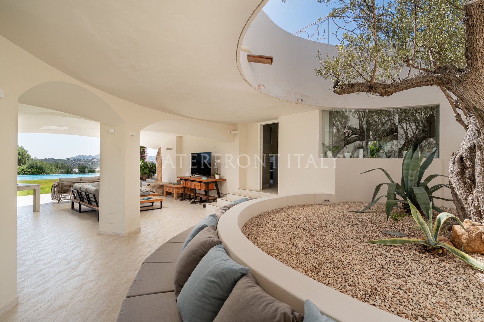Villa in Porto Rafael, Palau, Italy
