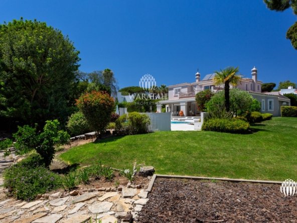 Villa in Quarteira, Faro District, Portugal