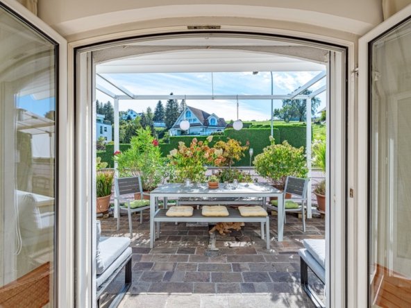 Villa in Richterswil, Zürich, Switzerland