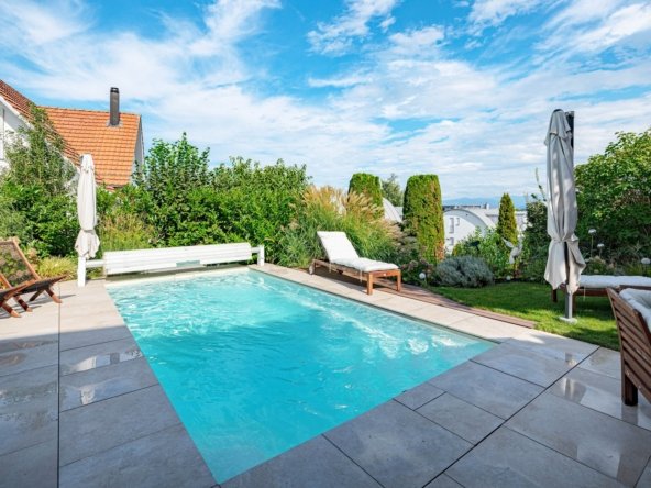 Villa in Richterswil, Zürich, Switzerland