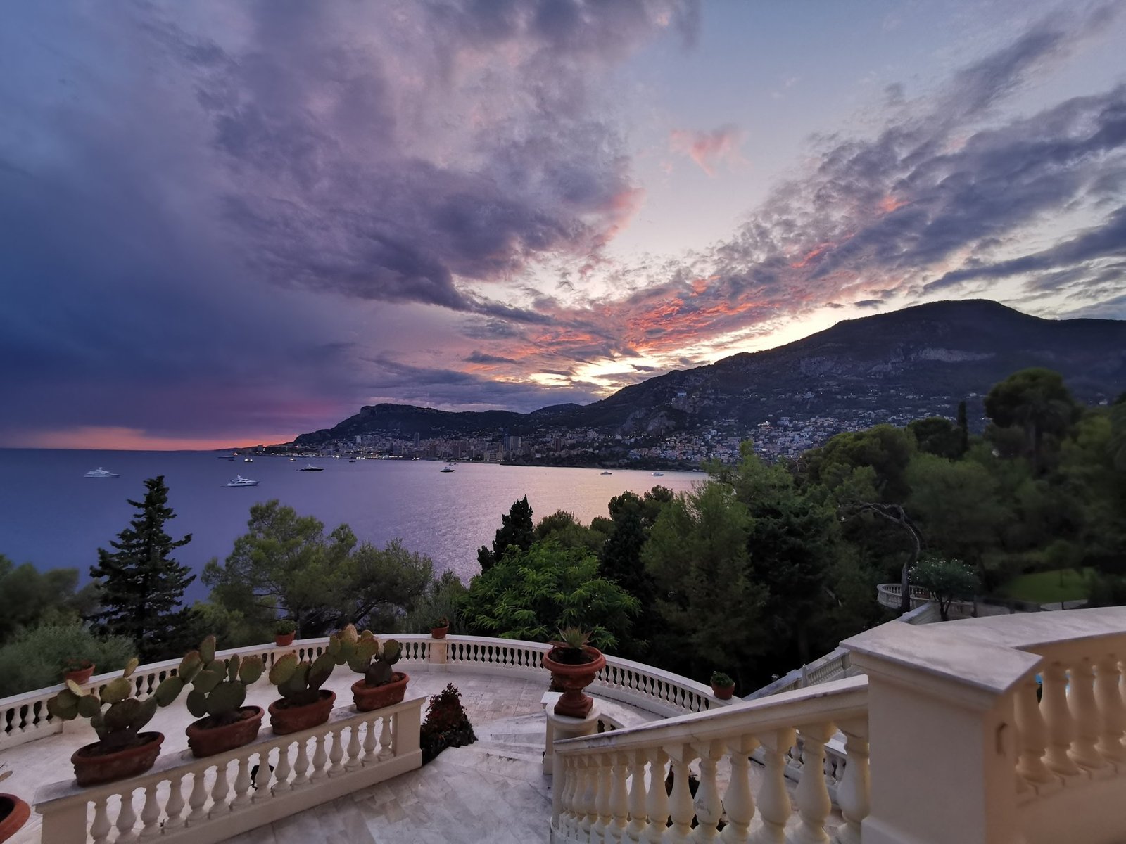 Villa in Roquebrune-sur-Argens, Provence-Alpes-Côte d'Azur, France