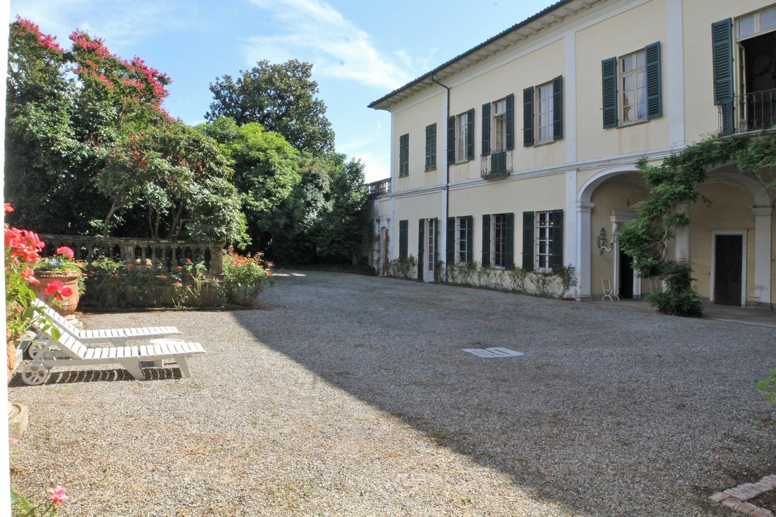 Villa in Sizzano, Piedmont, Italy