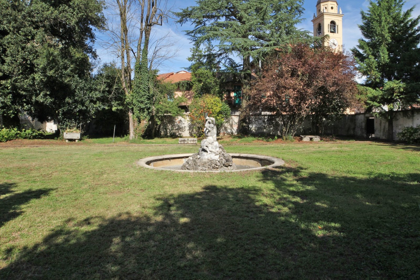 Villa in Sizzano, Piedmont, Italy